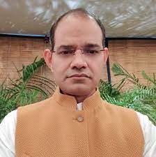 dr-kushmendra-parashar
